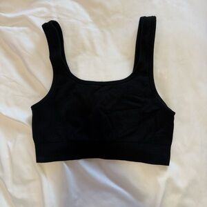 black ribbed sports bra
